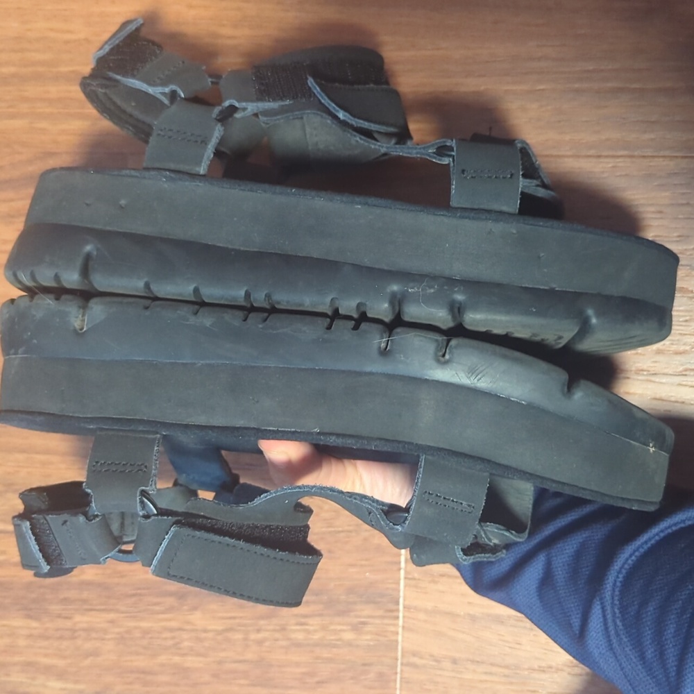 Camper Black Sandals - Picture 5 of 10
